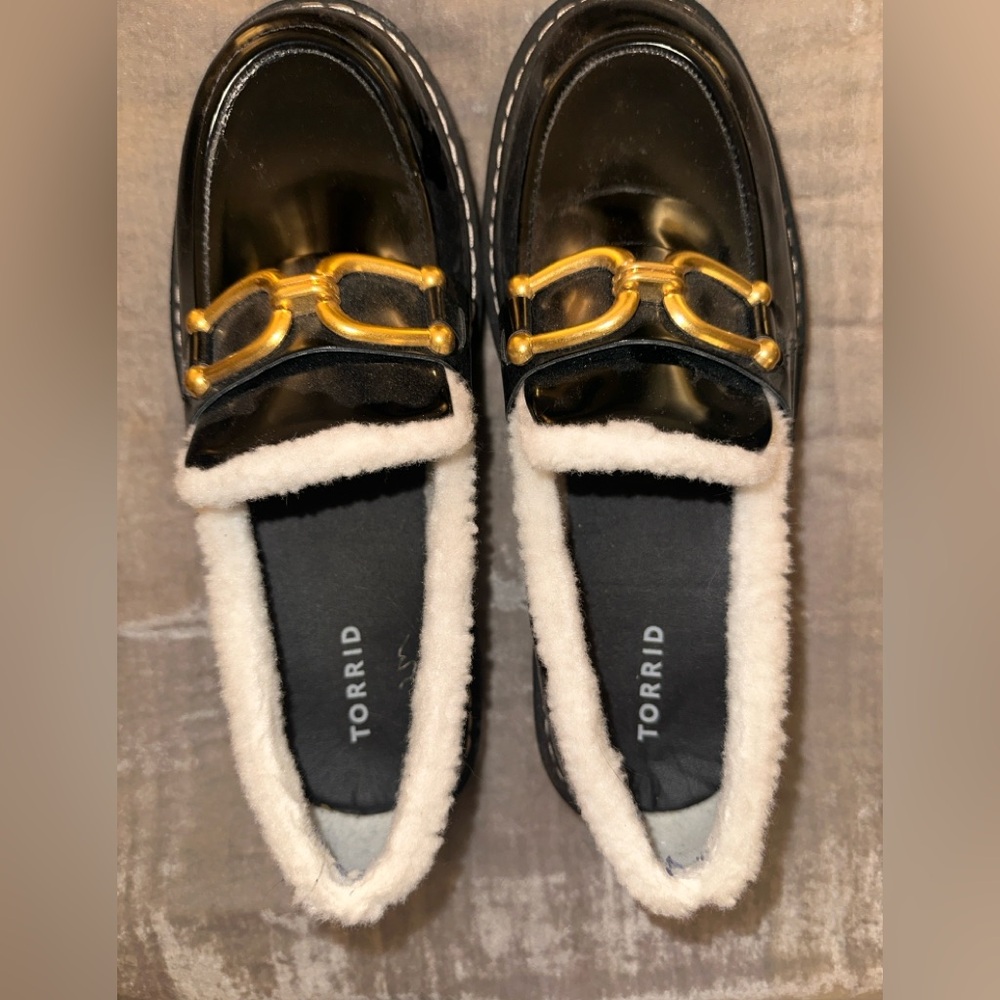 Torrid shearling Lined patent leather loafers 10W